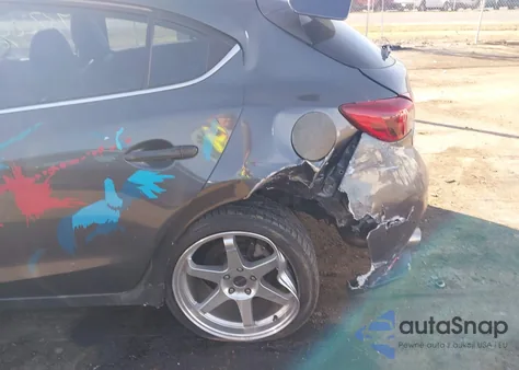 2015 Mazda Mazda3 S Grand Touring из США, поврежденный, VIN JM1BM1M32F1271832